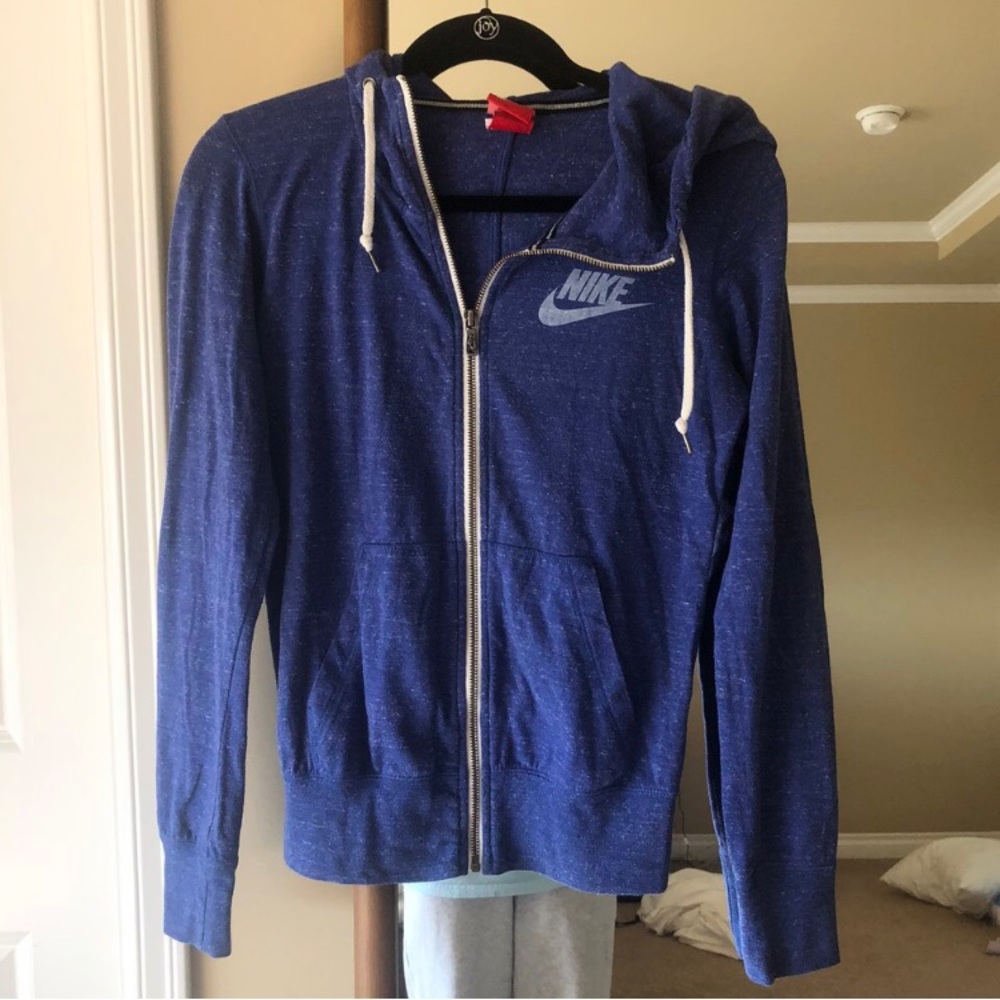 NIKE SWEATSHIRT